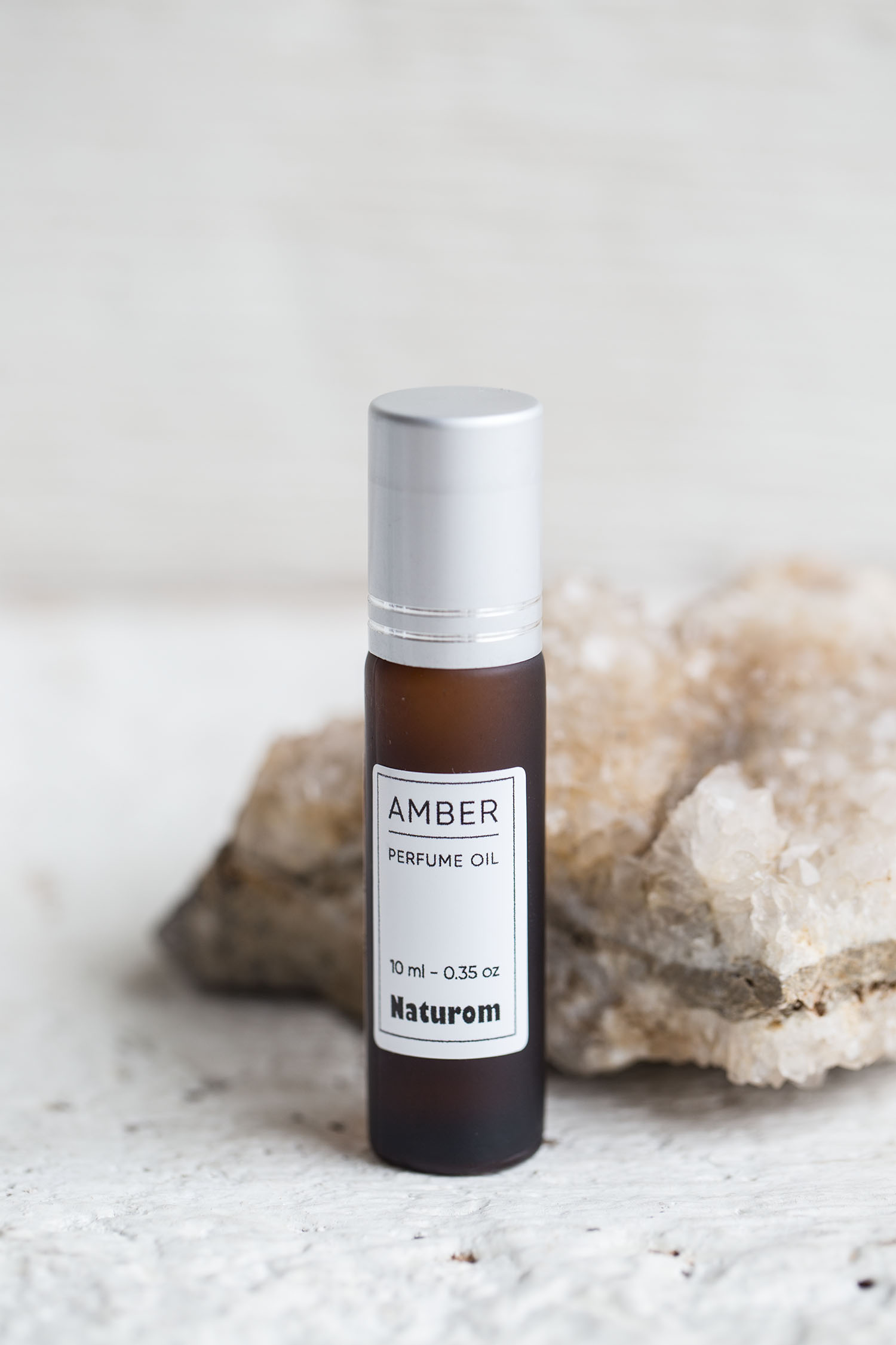 Parfémový olej roll on Amber 10ml Naturom